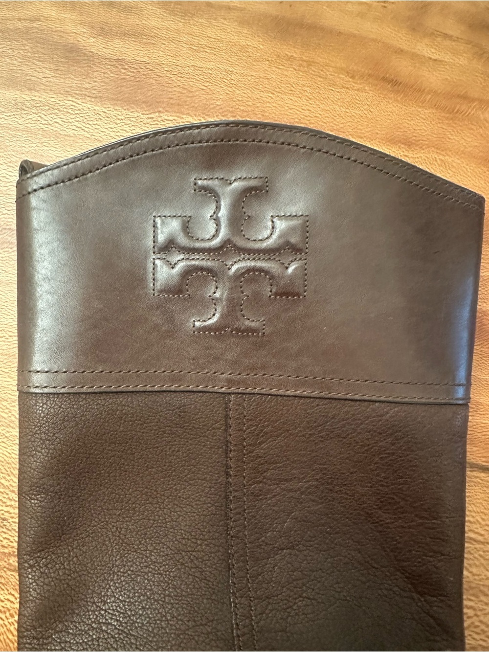 Tory Burch Simone Riding Boot Brown
Leather | Size: 8.5 - Picture 5 of 8